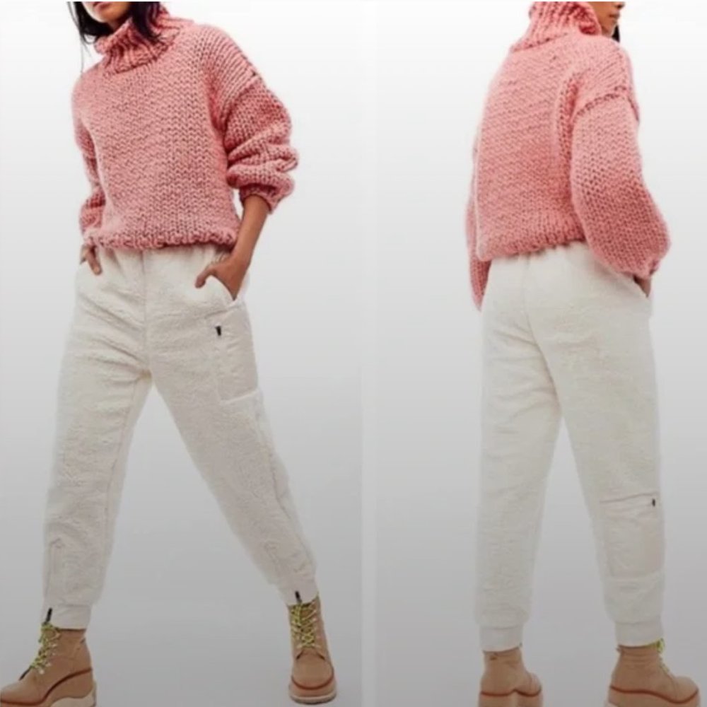 Free people Movement Sherpa jogger pants Size M Cream/White